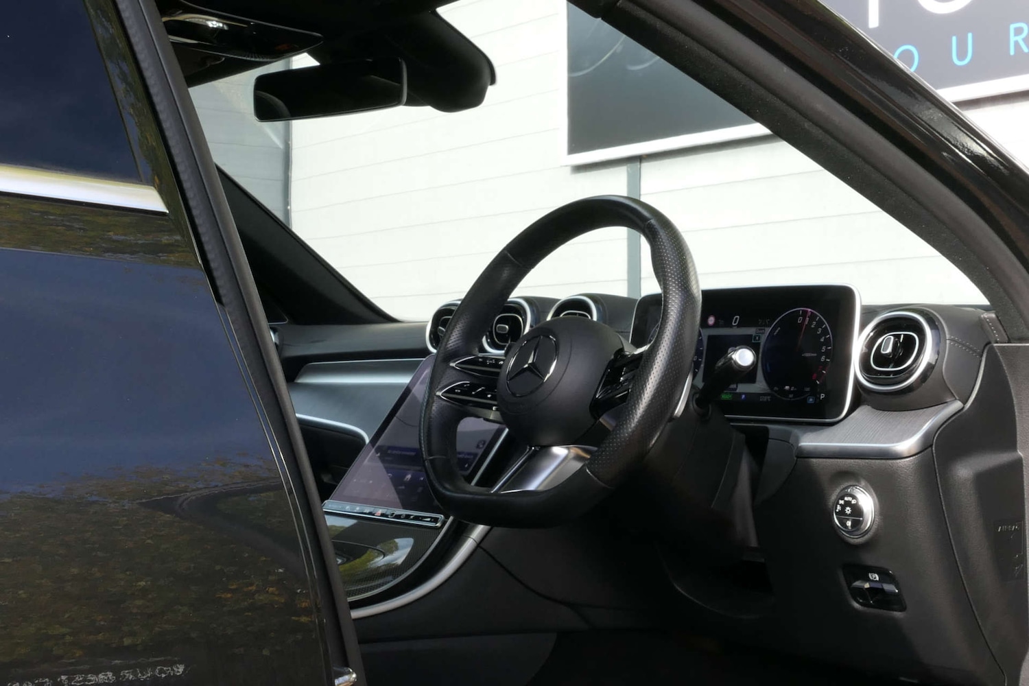 Used Mercedes-Benz C Class 2023 for sale - 77917780: Photo 20