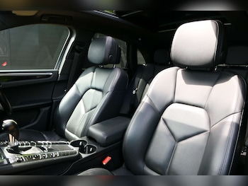 Used Porsche Macan 2017 for sale - 78758477: Photo