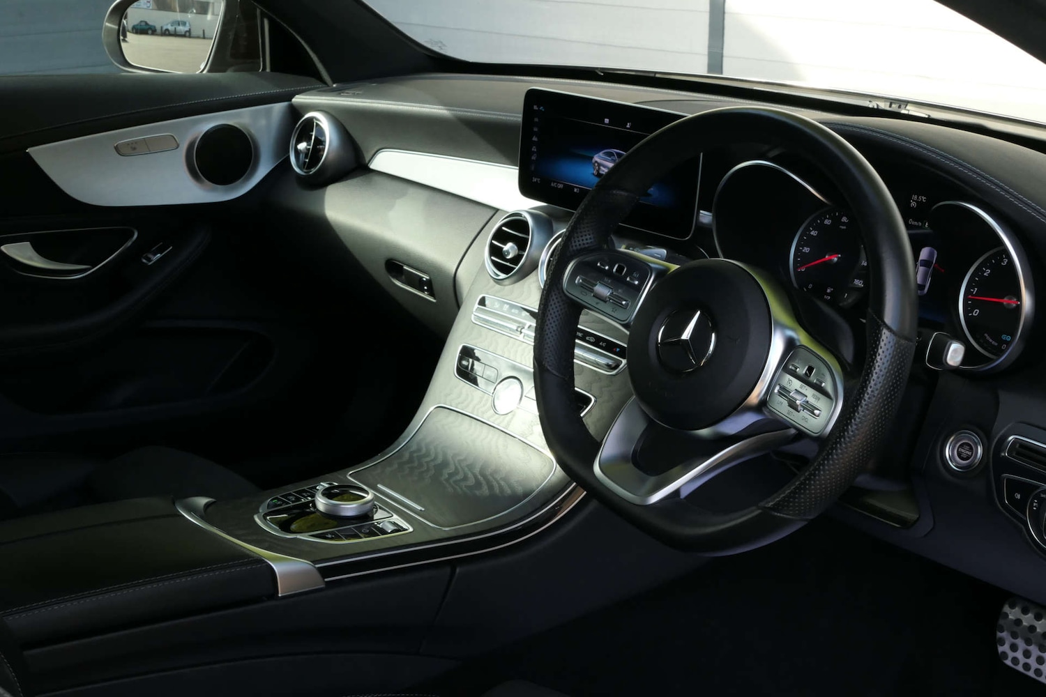 Used Mercedes-Benz C Class 2018 for sale - 76614738: Photo 18