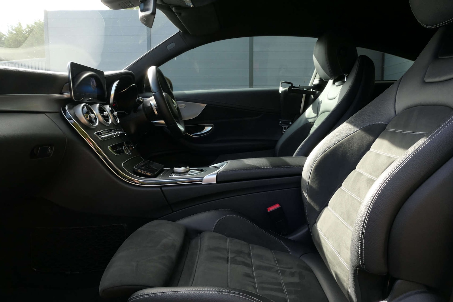 Used Mercedes-Benz C Class 2018 for sale - 76614738: Photo 34