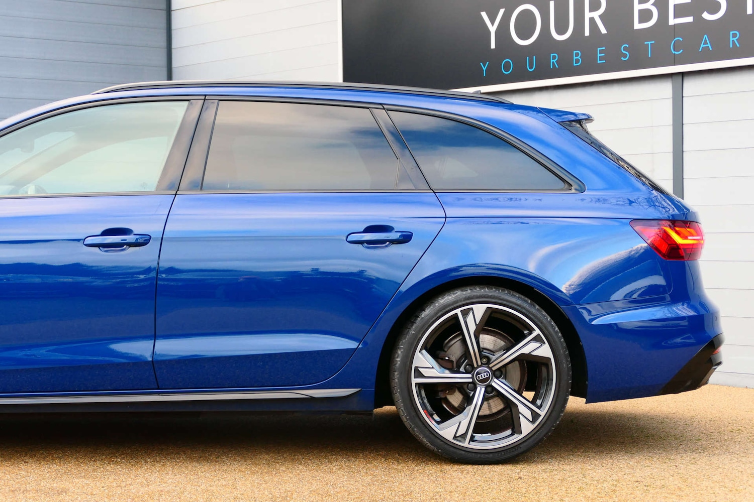 Used Audi A4 2023 for sale - 77276725: Photo 11