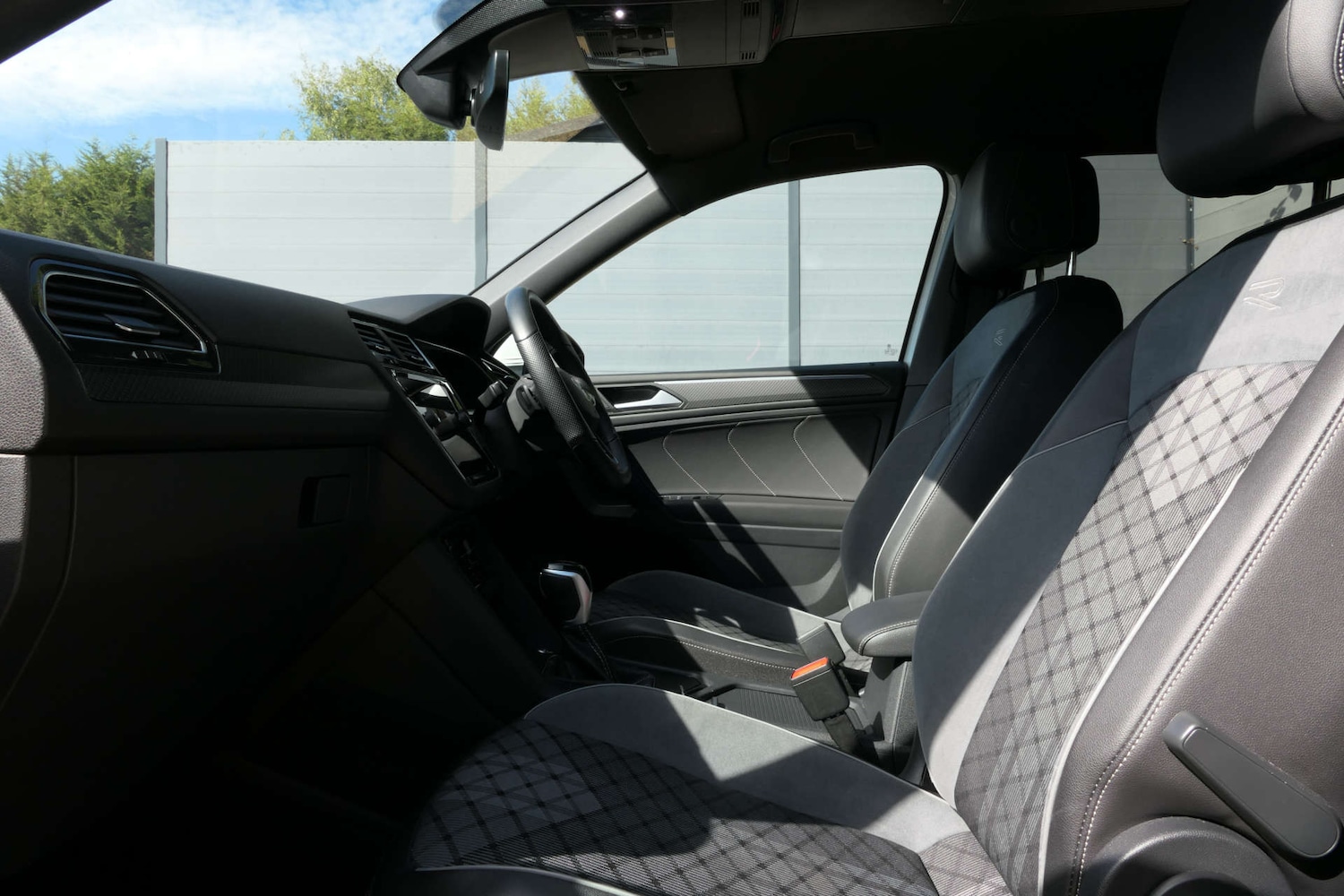 Used Volkswagen Tiguan 2022 for sale - 76616659: Photo 41