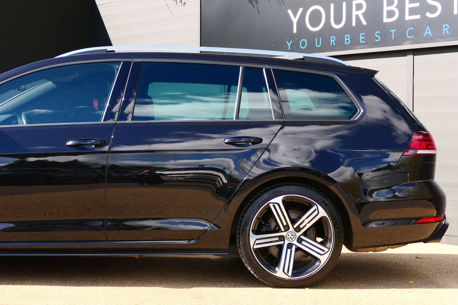 Used Volkswagen Golf 2019 for sale - 78062000: Photo 12