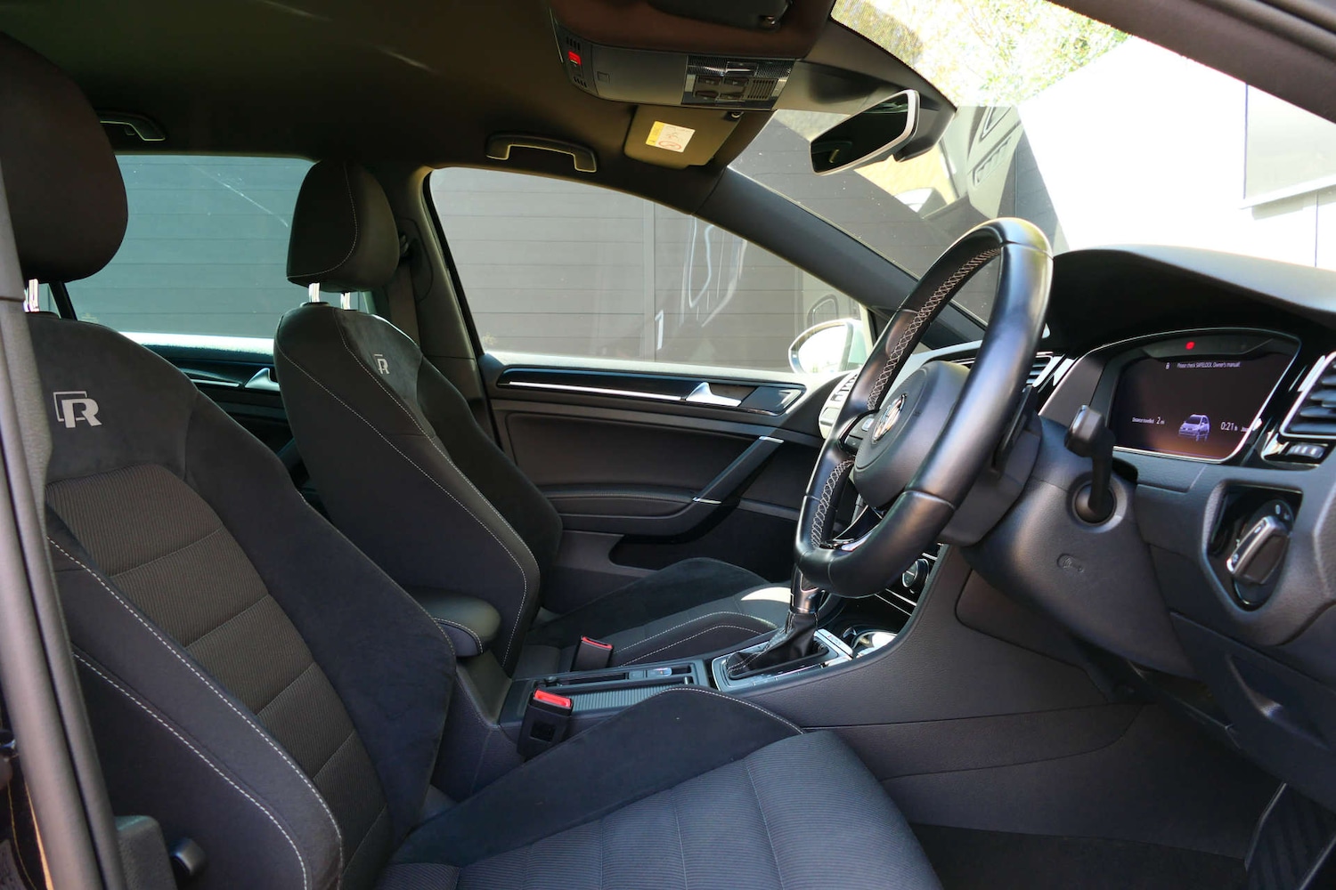 Used Volkswagen Golf 2019 for sale - 78062000: Photo 20