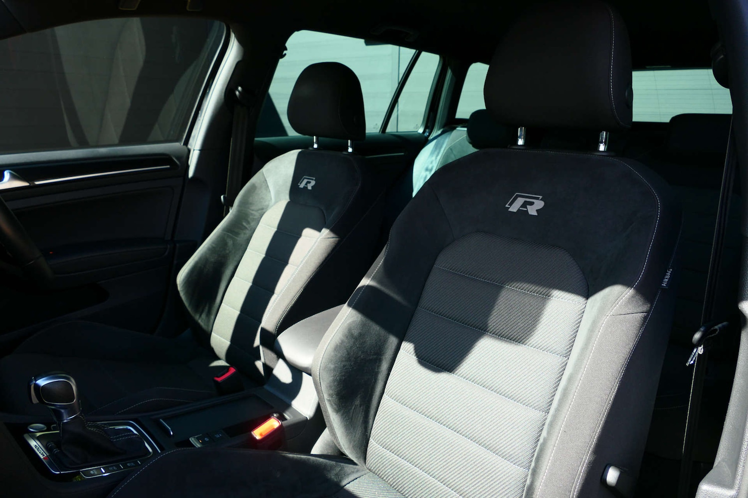 Used Volkswagen Golf 2019 for sale - 78062000: Photo 35