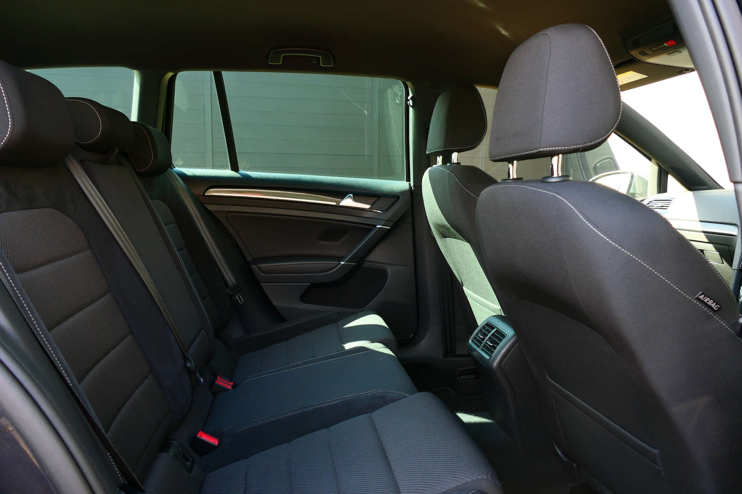 Used Volkswagen Golf 2019 for sale - 78062000: Photo 42