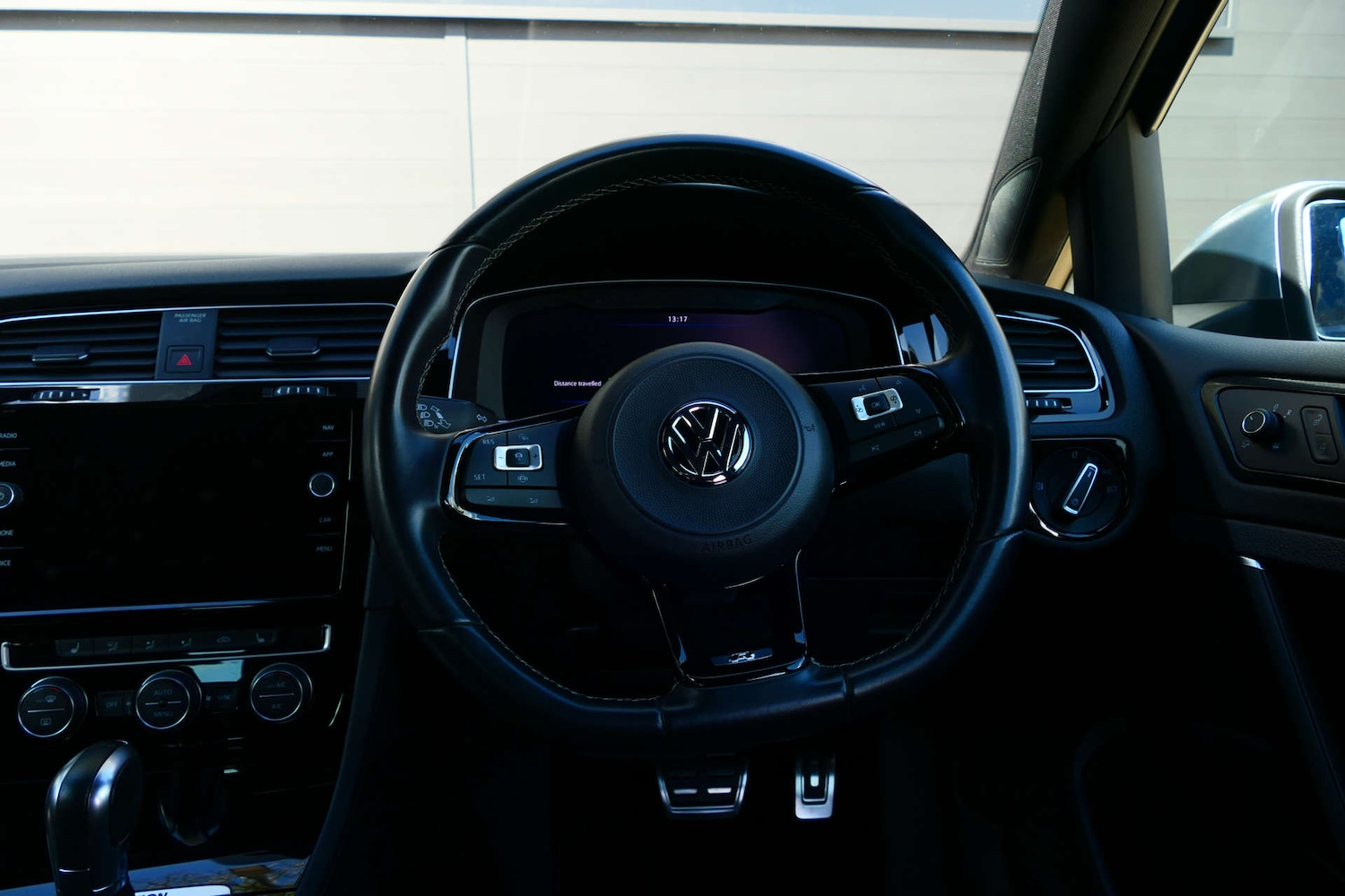 Used Volkswagen Golf 2019 for sale - 78062000: Photo 6