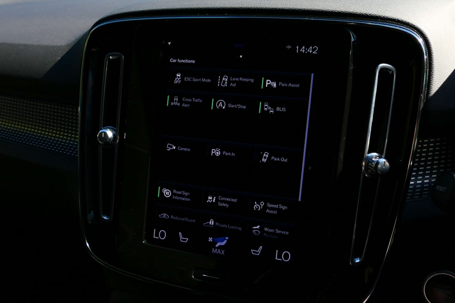 Used Volvo XC40 2021 for sale - 78169339: Photo 39