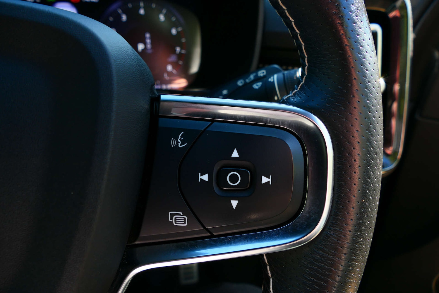 Used Volvo XC40 2021 for sale - 78169339: Photo 41