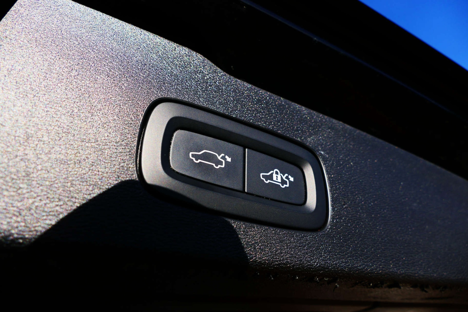 Used Volvo V60 2022 for sale - 77584845: Photo 17