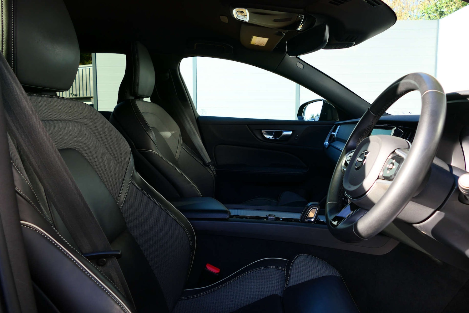 Used Volvo V60 2022 for sale - 77584845: Photo 18