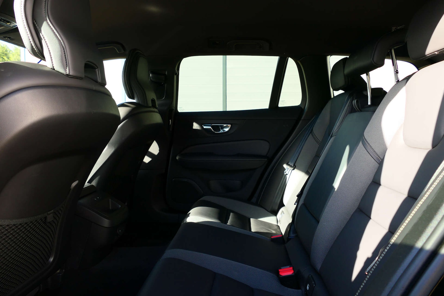 Used Volvo V60 2022 for sale - 77584845: Photo 23