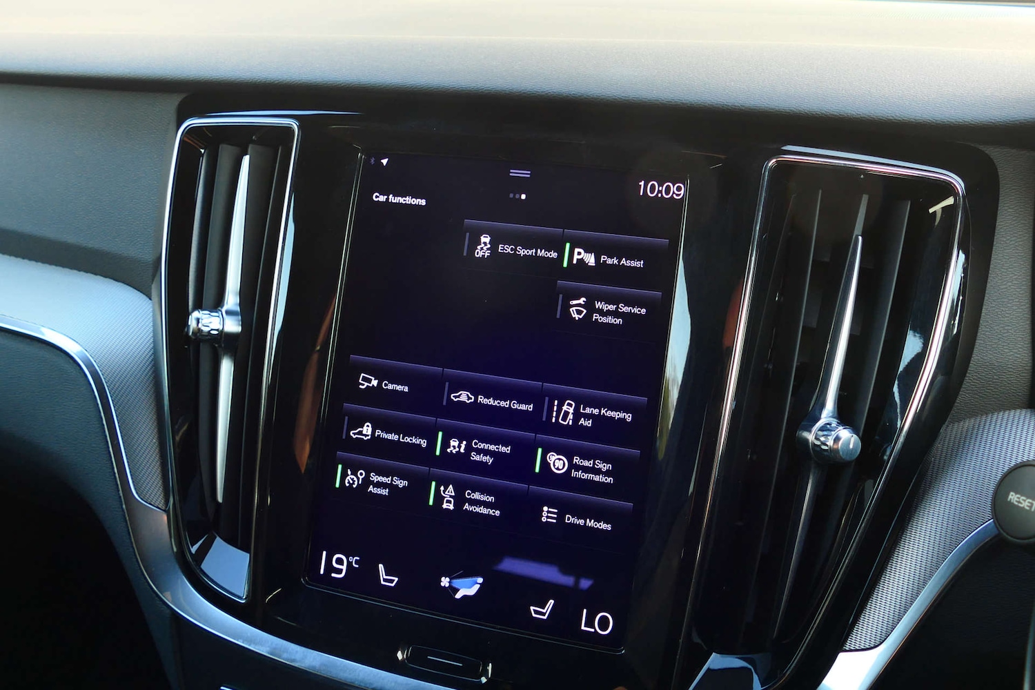 Used Volvo V60 2022 for sale - 77584845: Photo 28