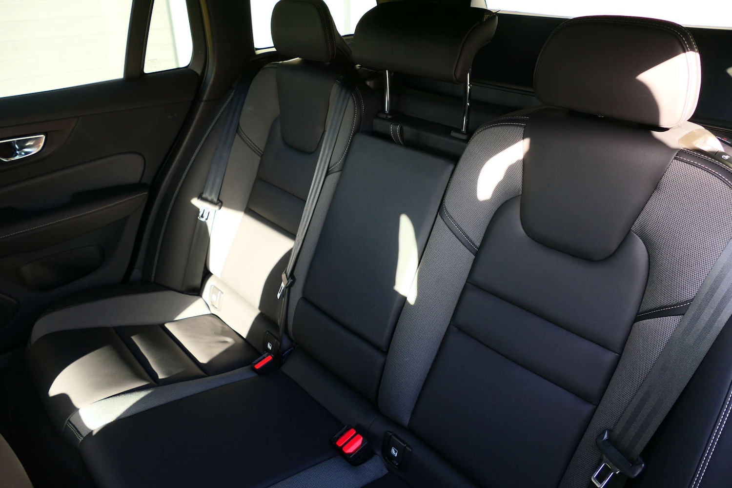 Used Volvo V60 2022 for sale - 77584845: Photo 5