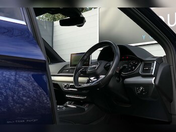 Used Audi Q5 2020 for sale - 77033664: Photo