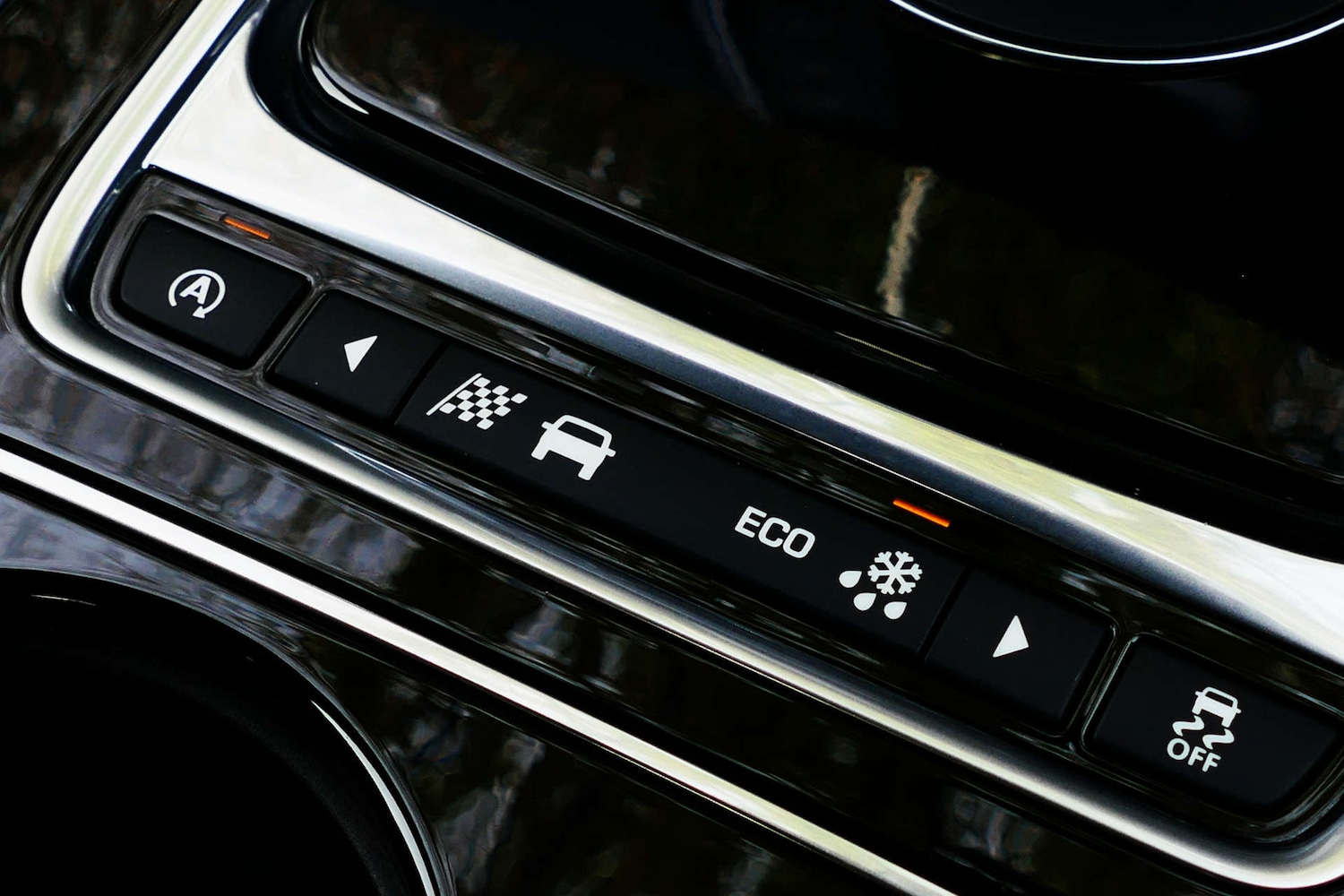 Used Jaguar XE 2017 for sale - 77946328: Photo 41