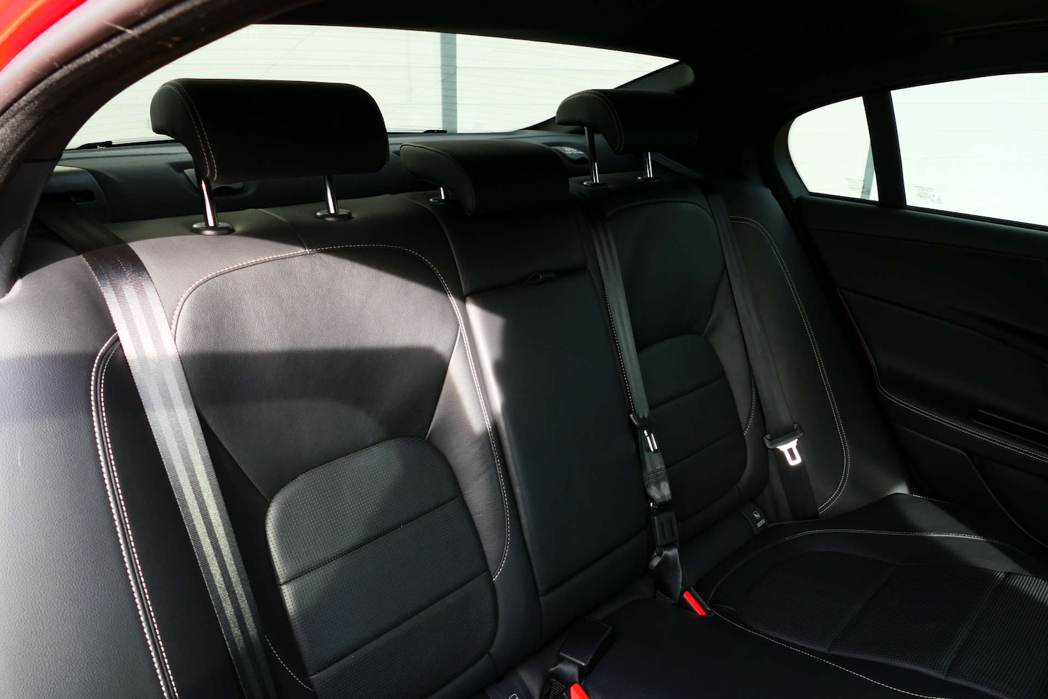 Used Jaguar XE 2017 for sale - 77946328: Photo 5