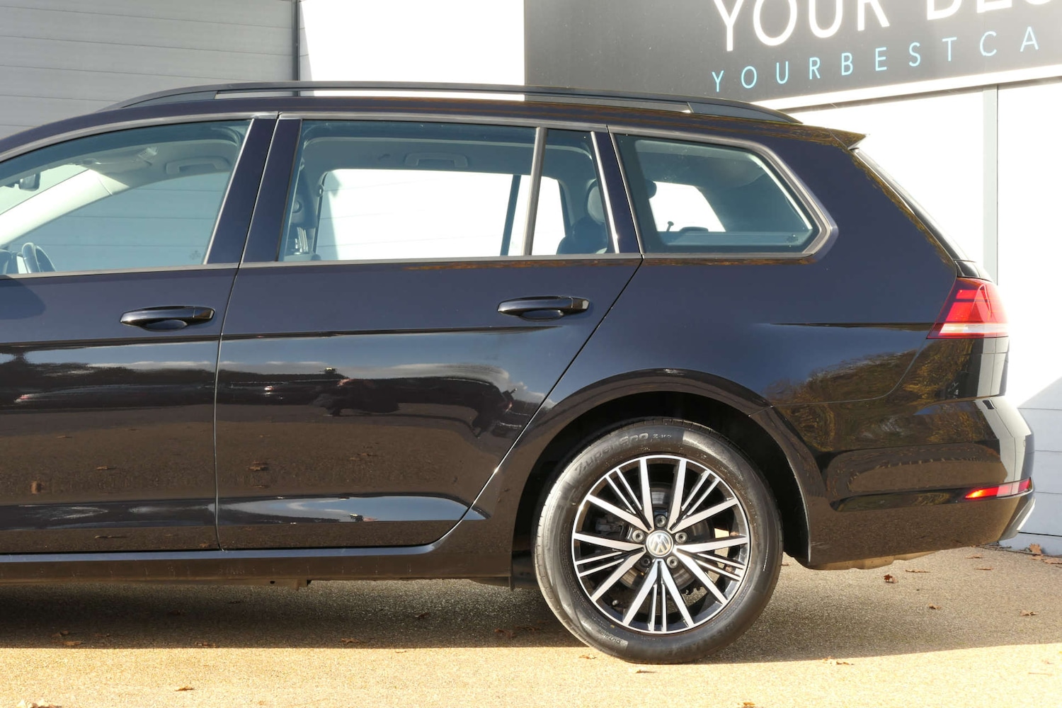 Used Volkswagen Golf 2017 for sale - 76616673: Photo 11