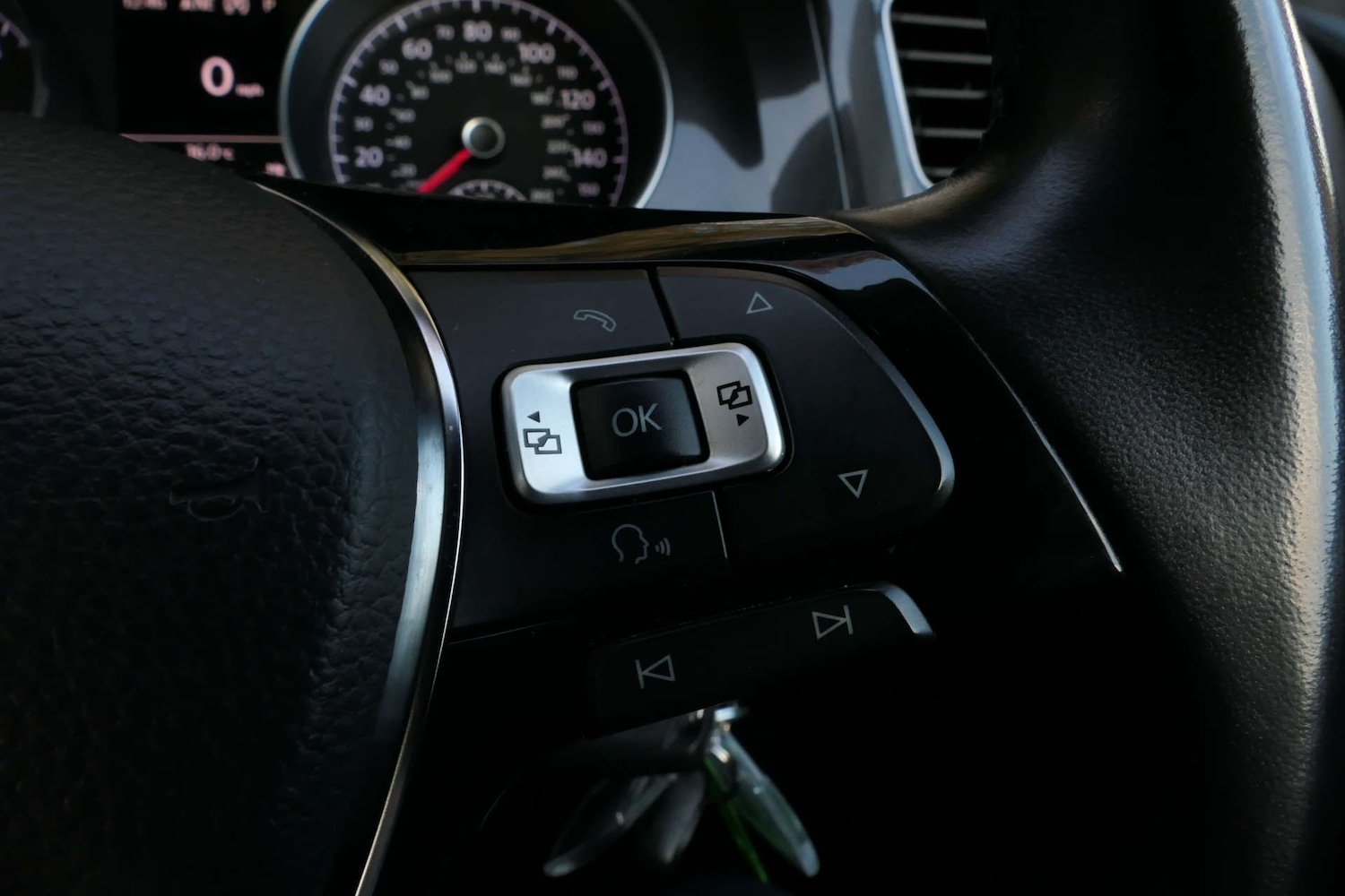 Used Volkswagen Golf 2017 for sale - 76616673: Photo 35