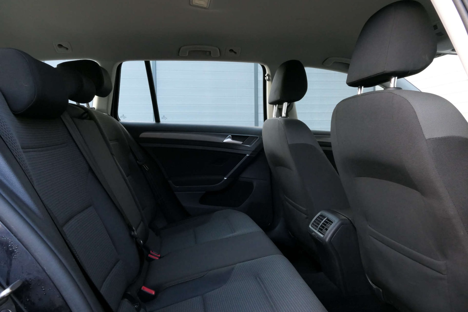 Used Volkswagen Golf 2017 for sale - 76616673: Photo 37