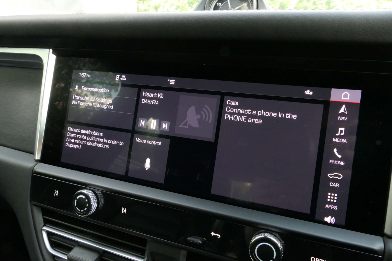 Used Porsche Macan 2022 for sale - 77736133: Photo 28