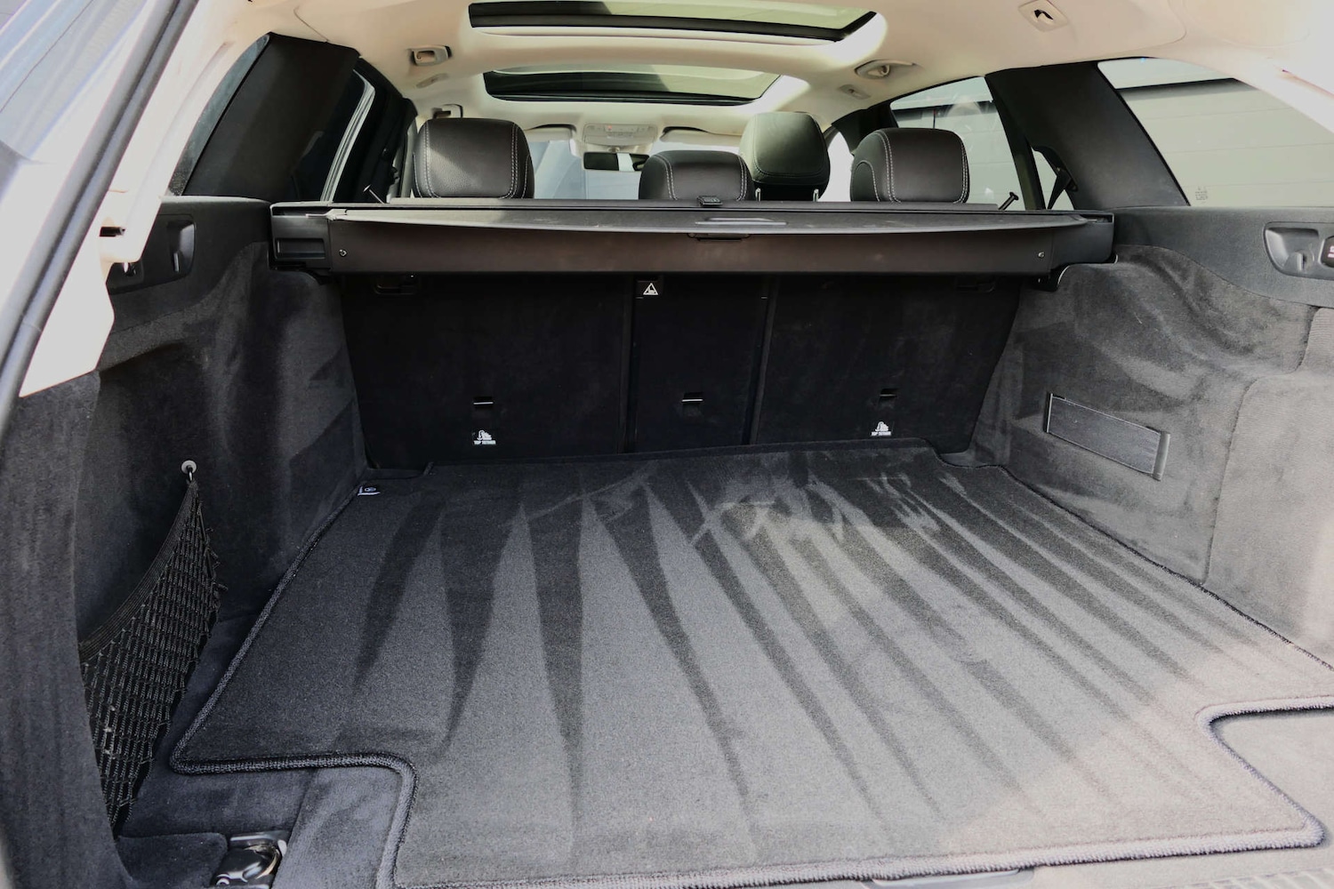 Used Mercedes-Benz E Class 2018 for sale - 77990061: Photo 21