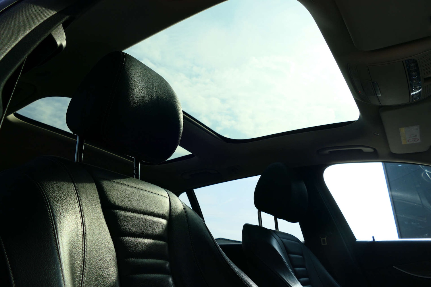 Used Mercedes-Benz E Class 2018 for sale - 77990061: Photo 22