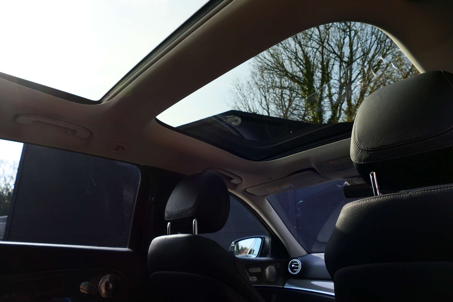 Used Mercedes-Benz E Class 2018 for sale - 77990061: Photo 25