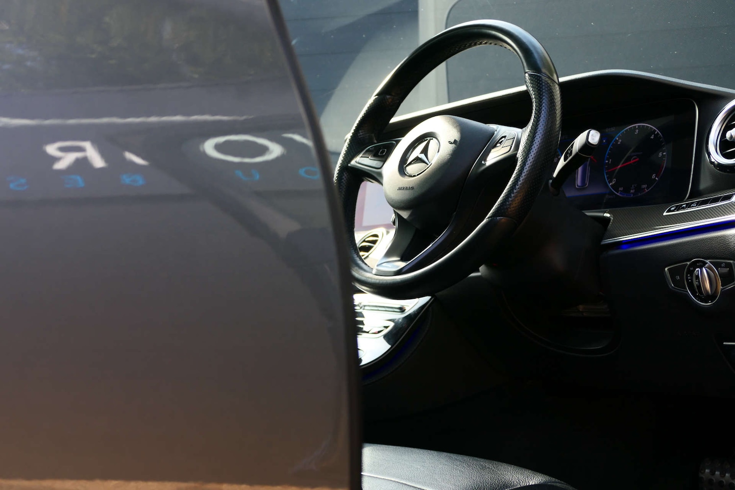 Used Mercedes-Benz E Class 2018 for sale - 77990061: Photo 4