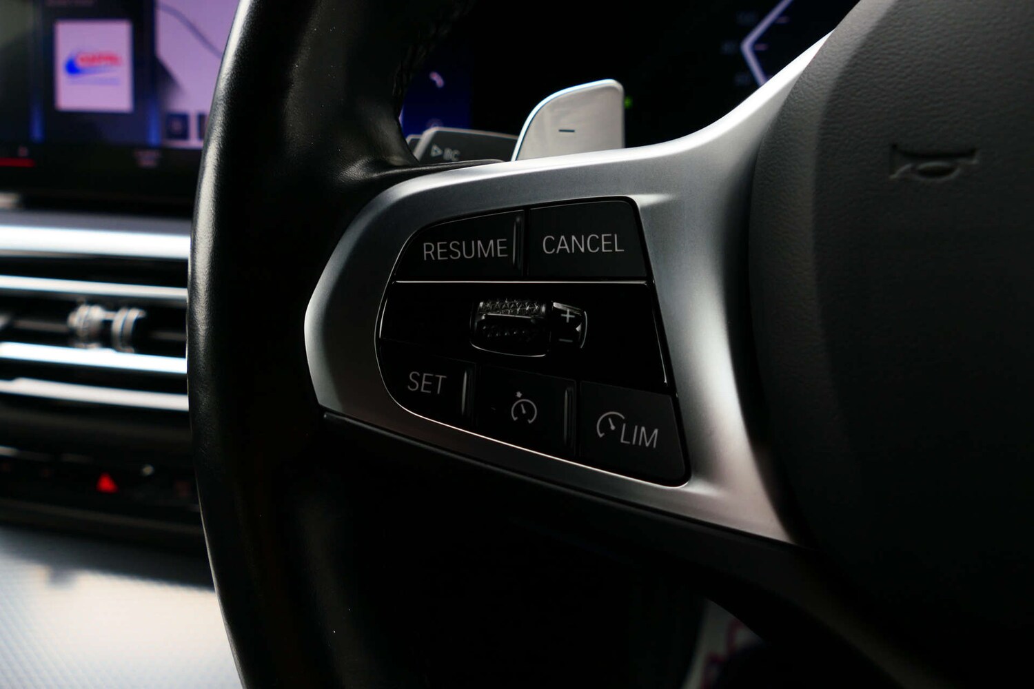 Used BMW 3 Series 2024 for sale - 77802757: Photo 40