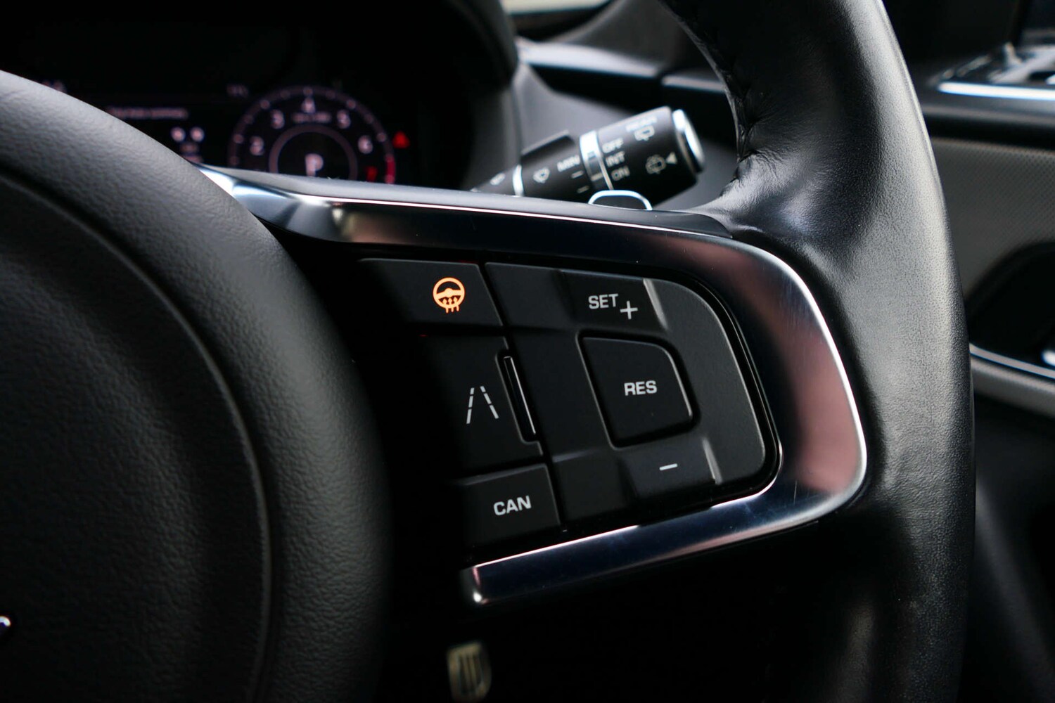 Used Jaguar F-Pace 2020 for sale - 77478274: Photo 40