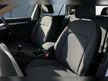 Used Volkswagen Golf 2020 for sale - 75872818: Photo