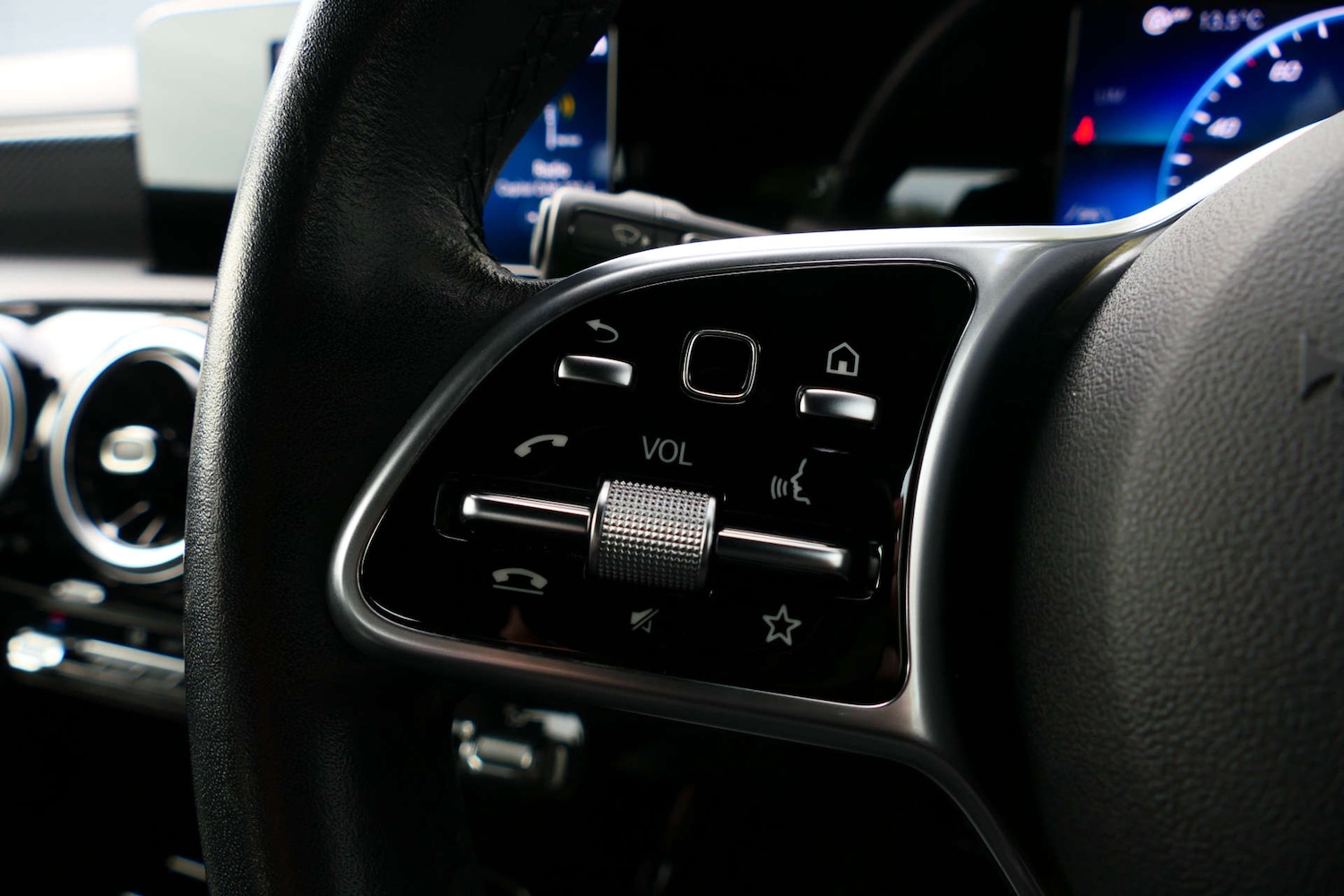 Used Mercedes-Benz A-Class 2020 for sale - 77780904: Photo 35