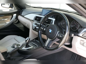 Used BMW 3 Series 2017 for sale - 75872817: Photo