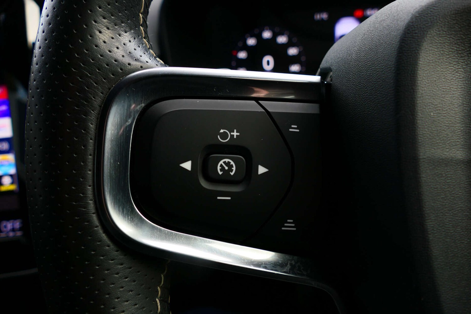 Used Volvo XC40 2020 for sale - 77536234: Photo 23