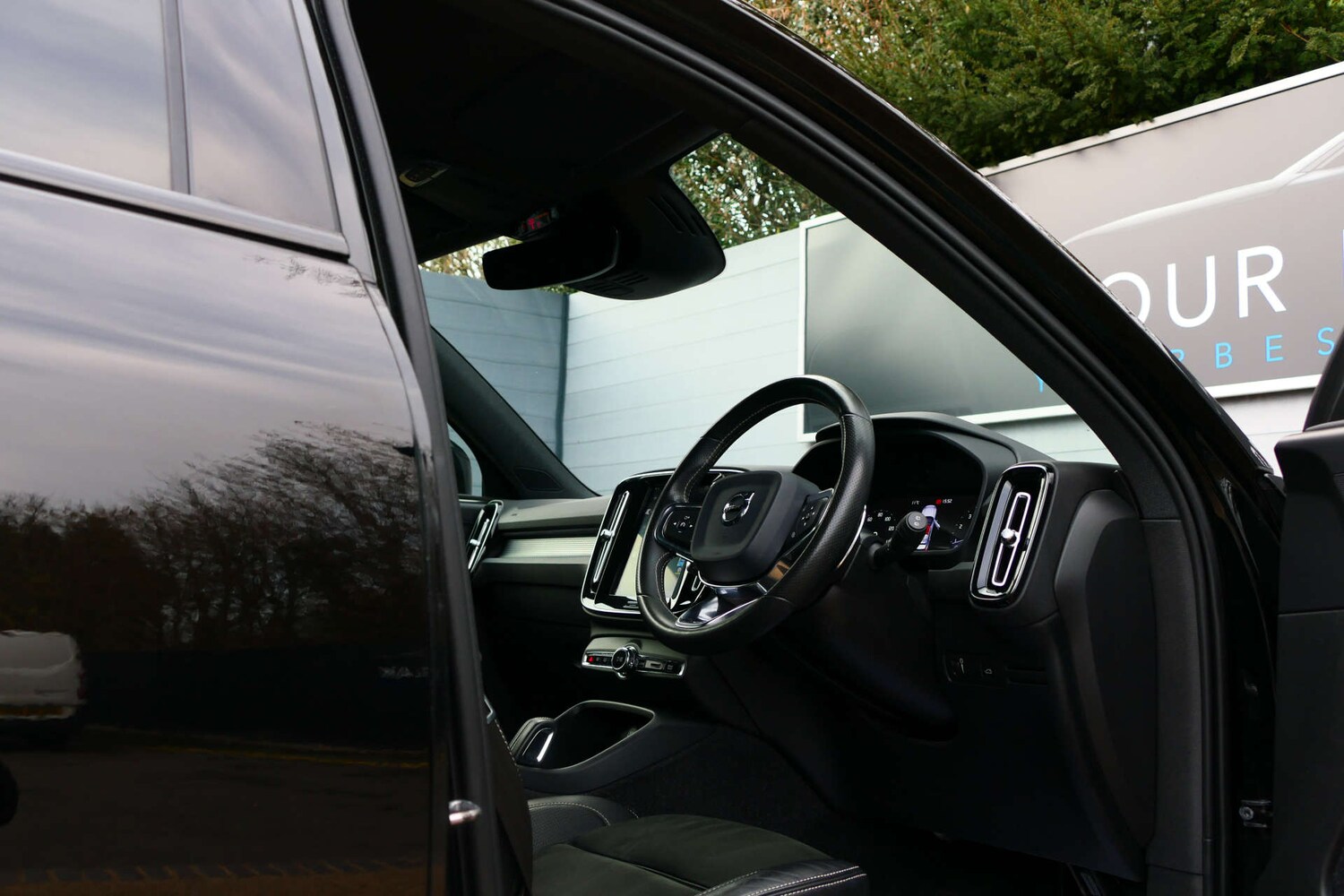 Used Volvo XC40 2020 for sale - 77536234: Photo 25