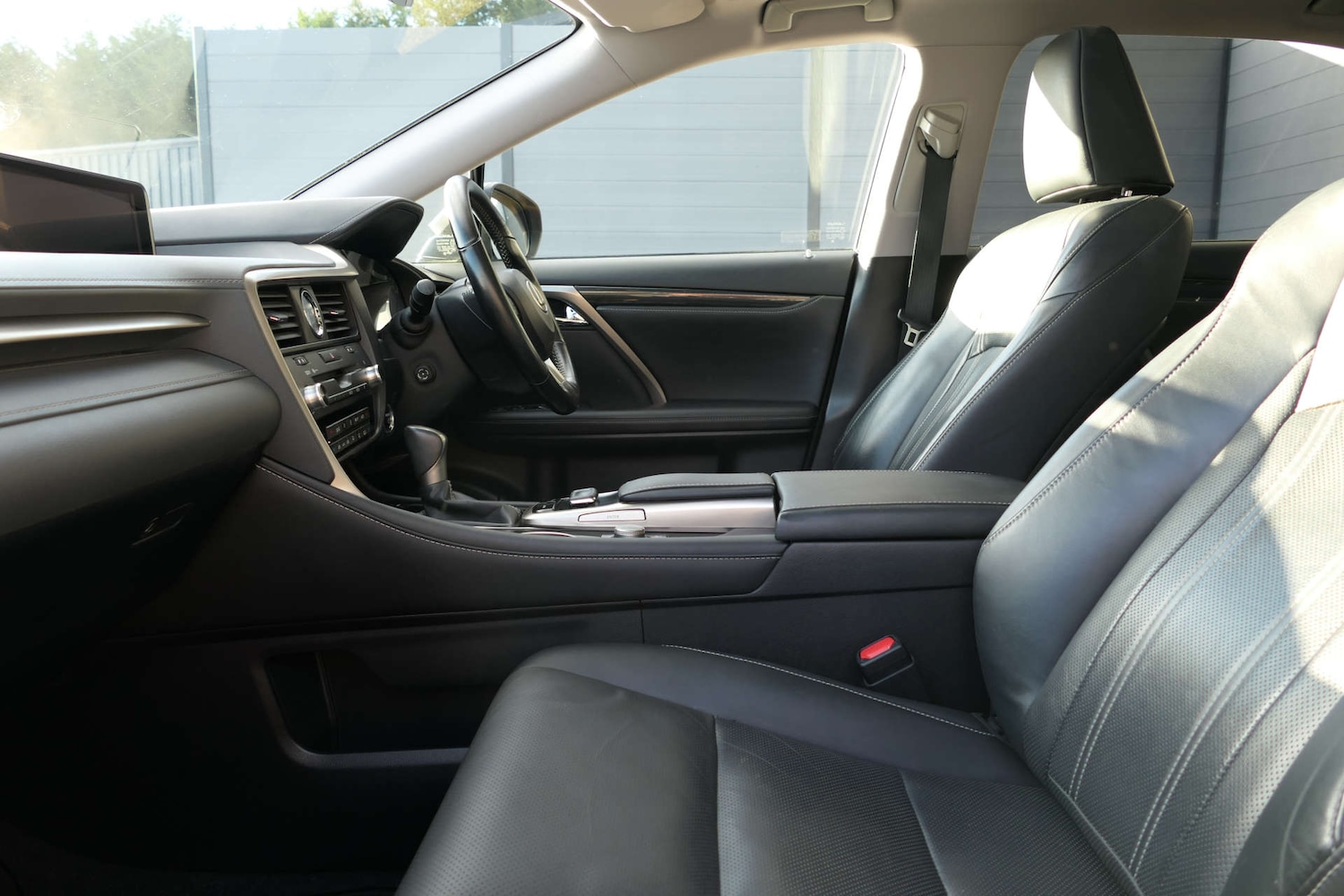 Used Lexus RX 2017 for sale - 76830186: Photo 38