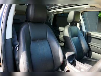 Used Land Rover Discovery Sport 2018 for sale - 78906213: Photo
