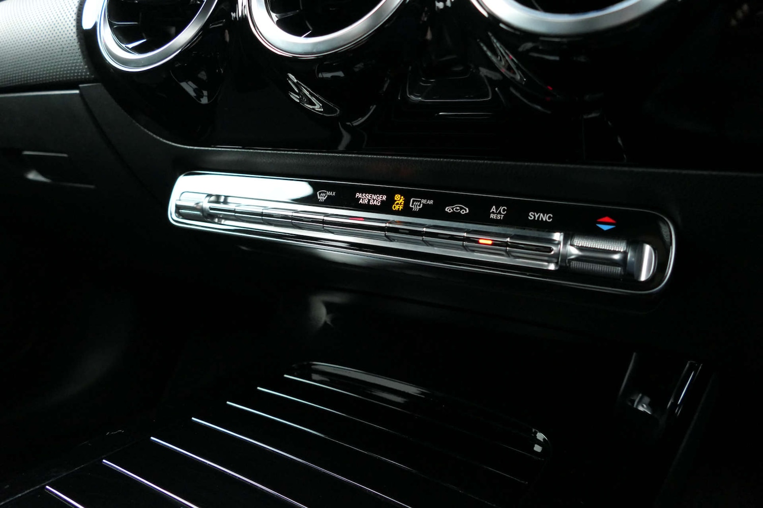 Used Mercedes-Benz A-Class 2020 for sale - 76718844: Photo 31