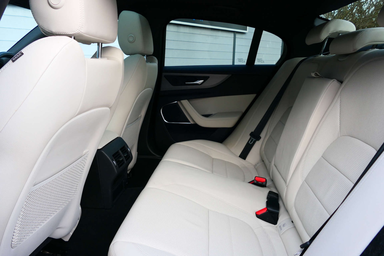 Used Jaguar XE 2021 for sale - 77301697: Photo 21