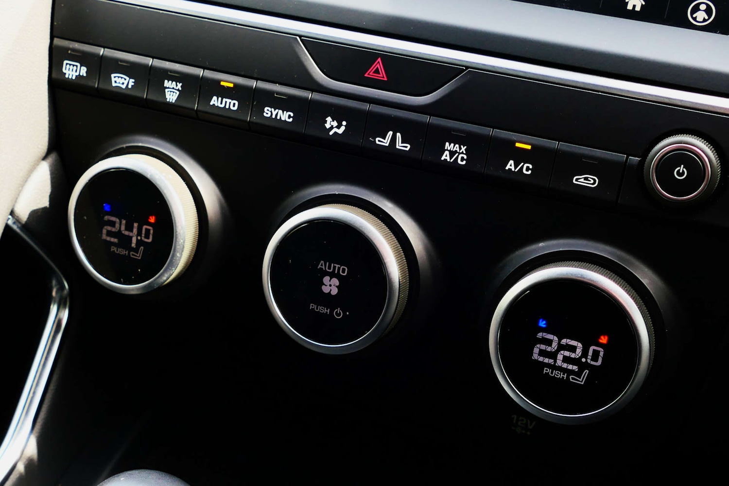 Used Jaguar E-Pace 2020 for sale - 78139641: Photo 27