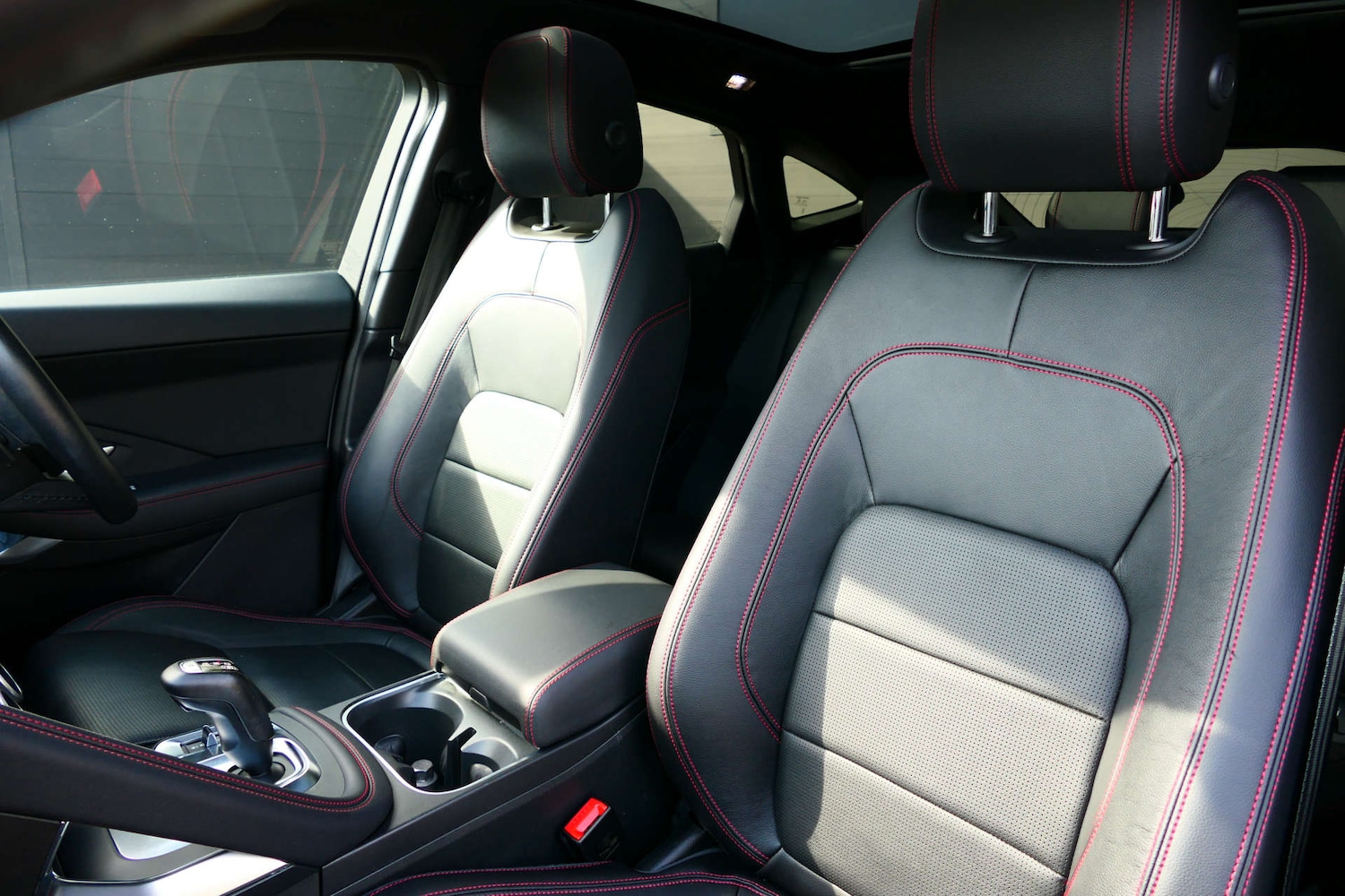 Used Jaguar E-Pace 2020 for sale - 78139641: Photo 4