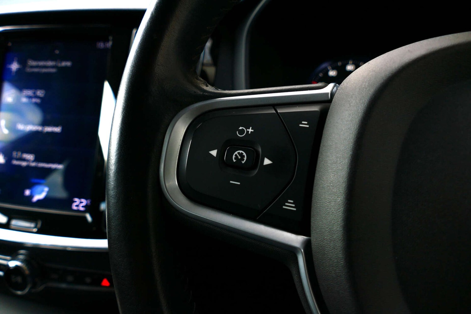 Used Volvo V60 2018 for sale - 77452506: Photo 35