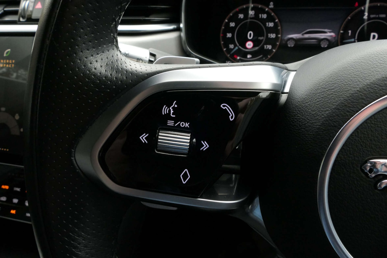 Used Jaguar F-Pace 2021 for sale - 76616667: Photo 38