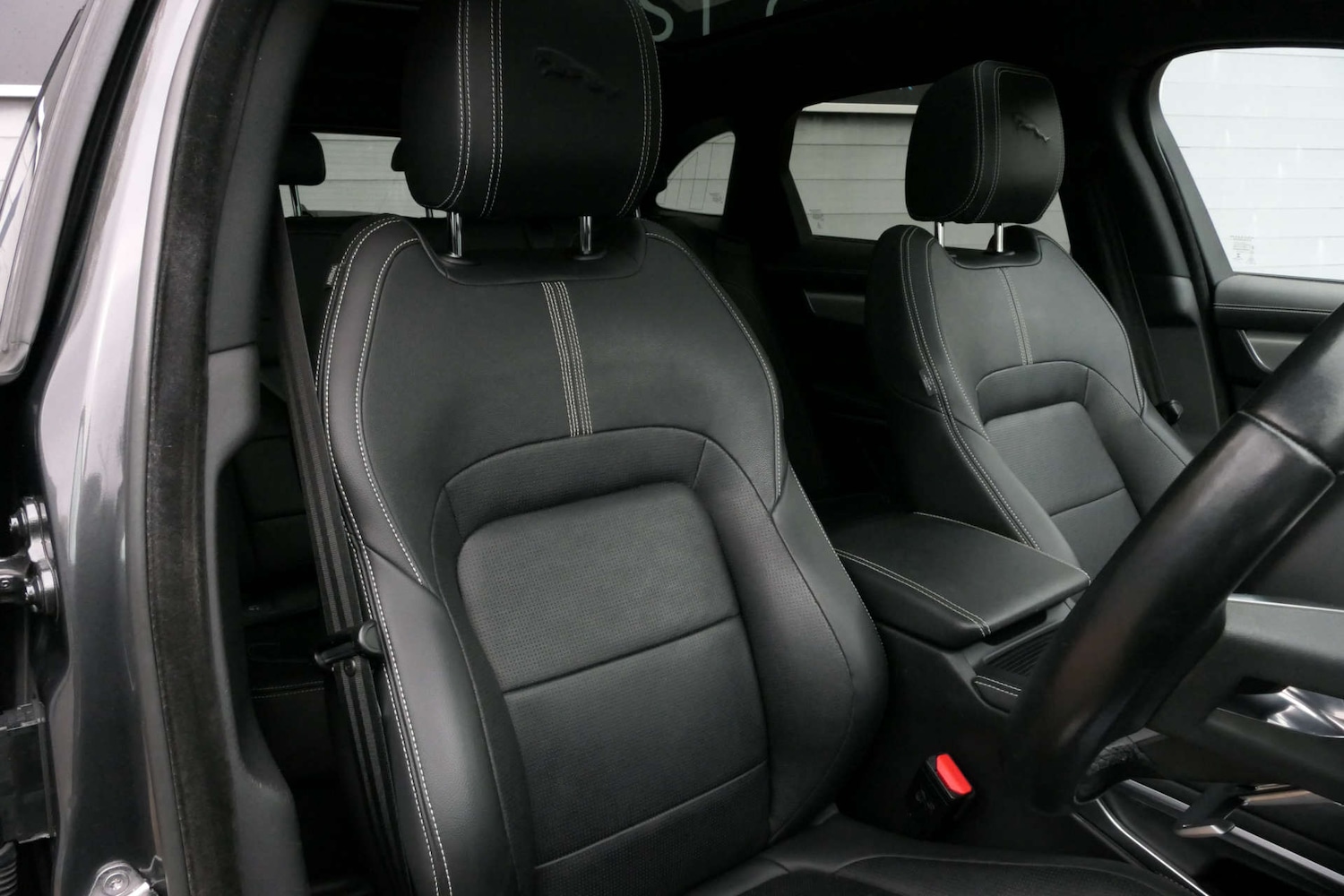 Used Jaguar F-Pace 2021 for sale - 76616667: Photo 4