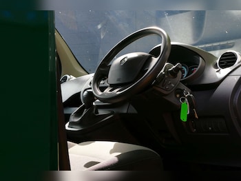 Used Renault Kangoo 2018 for sale - 78841406: Photo