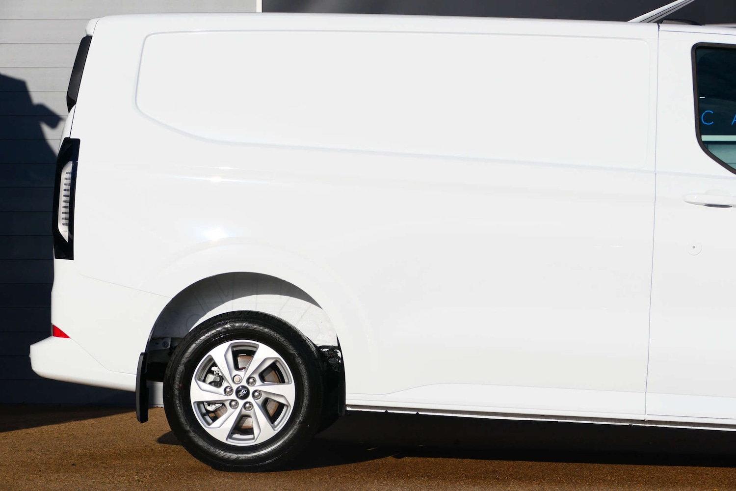 Used Ford Transit Custom 2024 for sale - 77201568: Photo 8