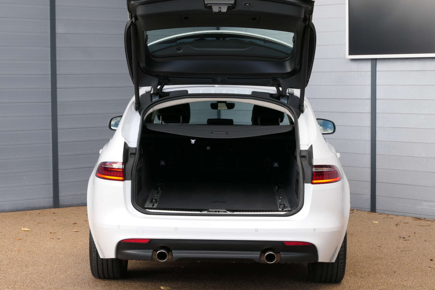 Used Jaguar XF 2020 for sale - 76616671: Photo 18