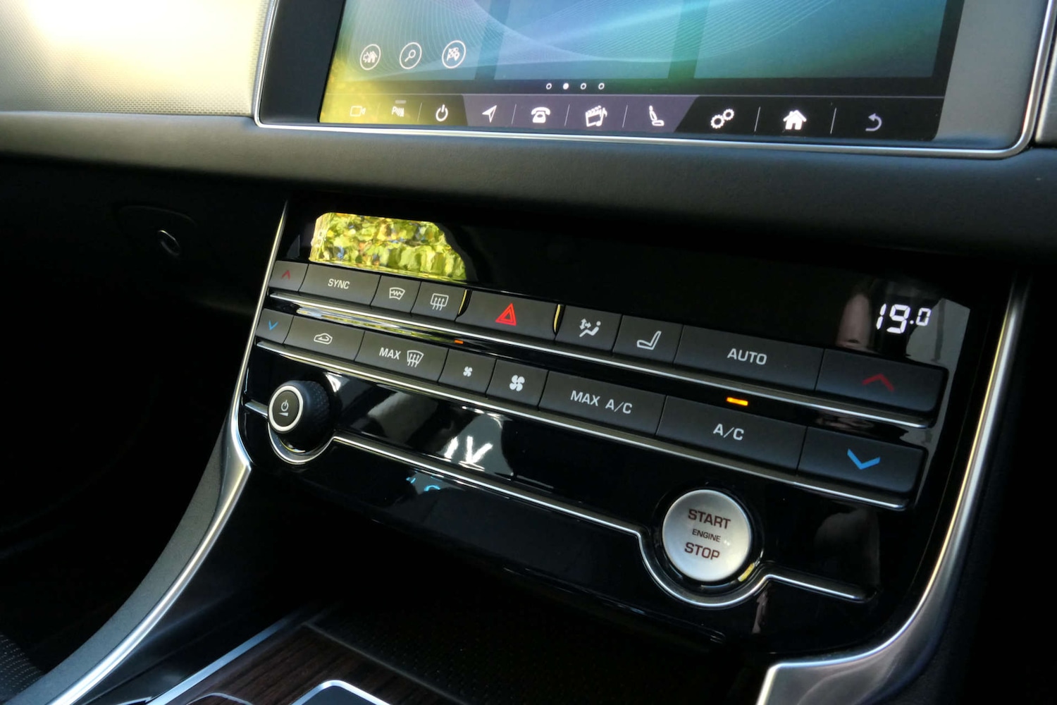 Used Jaguar XF 2020 for sale - 76616671: Photo 32