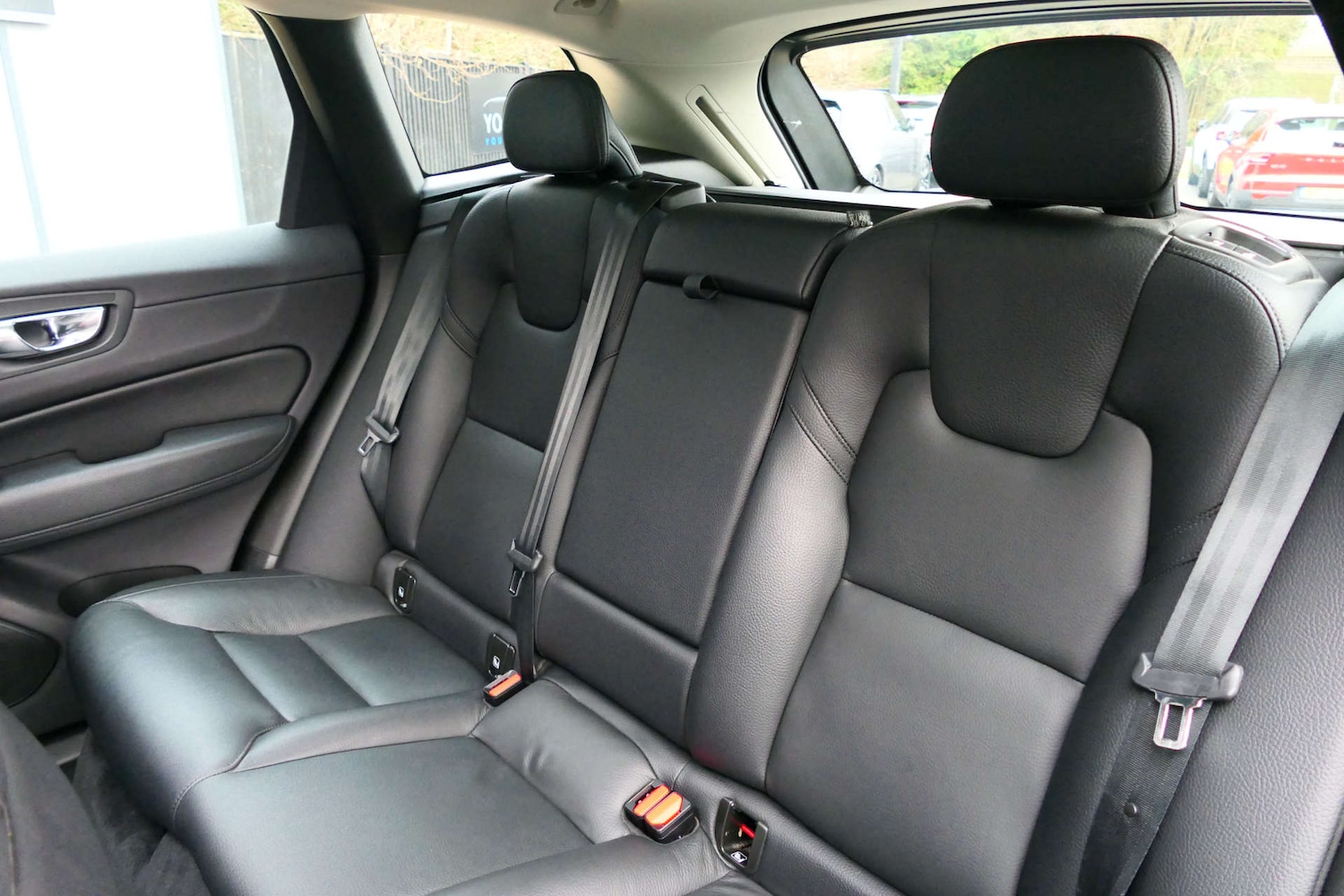 Used Volvo XC60 2021 for sale - 77201569: Photo 6